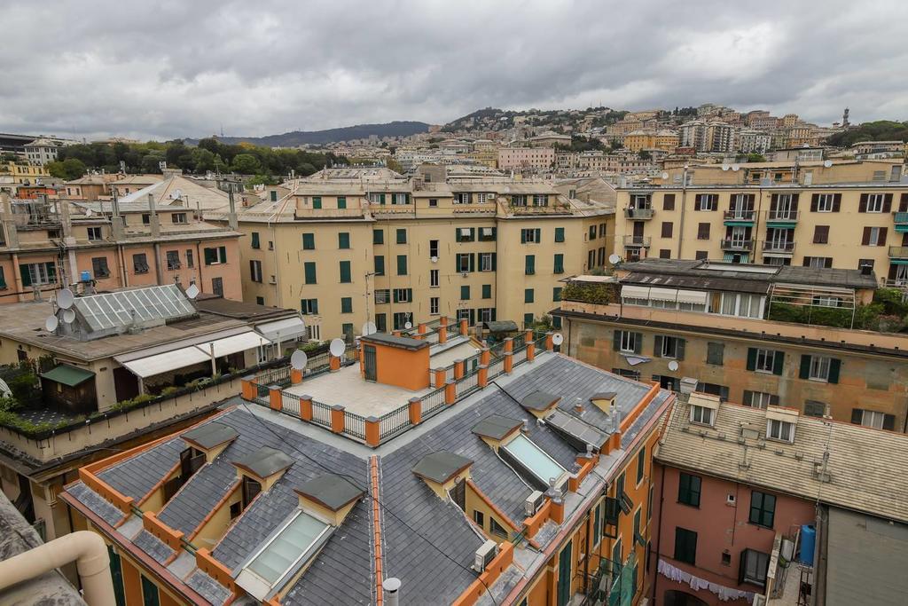 Altido Apt For 3 With Rooftop Balcony And Lovely Cityview Cenova Dış mekan fotoğraf